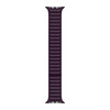 Sie sehen das Produktbild 02 von Apple Watch 45mm Lederarmband mit Endstück, dunkelkirsch, M/L Apple Watch 45mm Lederarmband mit Endstück, dunkelkirsch, M/L