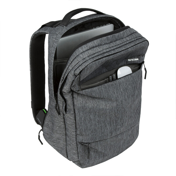 Incase City Backpack 16&quot;, schwarz