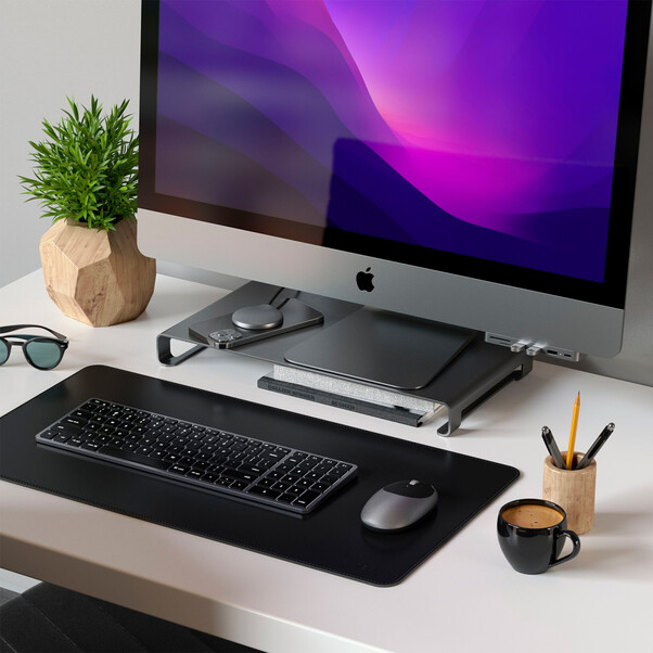 Sie sehen das Produktbild 03 von Satechi Slim X3 Bluetooth Keyboard, dt., space grau Satechi Slim X3 Bluetooth Keyboard, dt., space grau