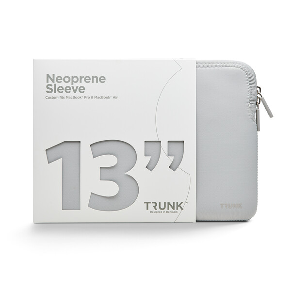 Sie sehen das Produktbild 02 von Trunk Neopren Sleeve für MacBook Air/MacBook Pro 13", silber Trunk Neopren Sleeve für MacBook Air/MacBook Pro 13", silber