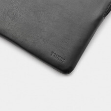 Sie sehen das Produktbild 03 von Trunk Leder Sleeve für MacBook Pro 14" (2021), schwarz Trunk Leder Sleeve für MacBook Pro 14" (2021), schwarz