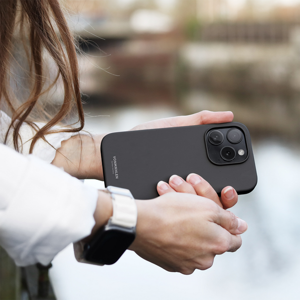 Vonmählen Eco Silicone Cas. iPhone 15 Pro Max, schwarz
