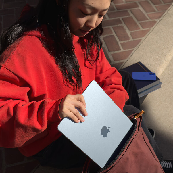 MacBook Air 13&quot; mit M4 Chip, 10-Core CPU und 8-Core GPU, 16GB, 256GB SSD, mitternacht