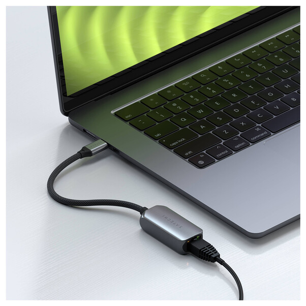 Sie sehen das Produktbild 05 von Satechi USB-C 2,5 Gigabit Ethernet Adapter Satechi USB-C 2,5 Gigabit Ethernet Adapter