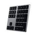 Sie sehen das Produktbild 03 von Satechi Extended Wireless Keypad, space grau Satechi Extended Wireless Keypad, space grau