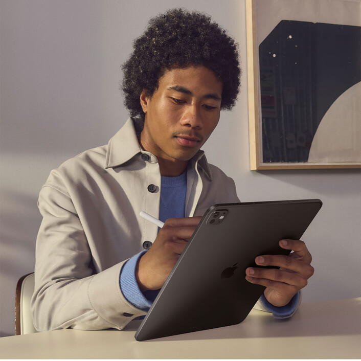 Apple iPad Pro 13&quot; Wi-Fi mit Standardglas, 256GB, space schwarz