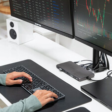 Satechi Thunderbolt 4 Docking Station mit Display Link, silber