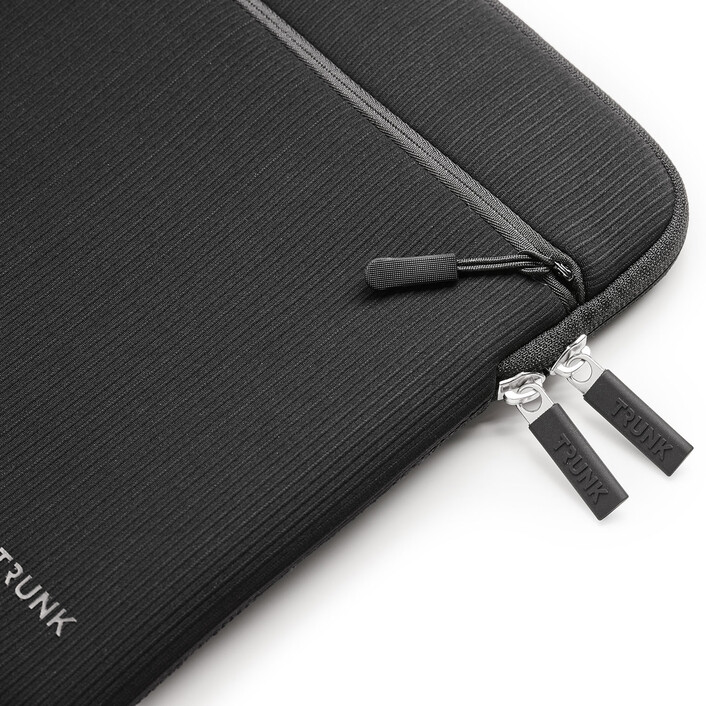 Trunk Textile Neopren Sleeve gerippt für MacBook Air/MacBook Pro 15" mit Tasche, schwarz