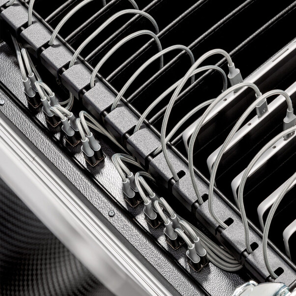 PARAT Case i16 KidsCover für 16 iPad inkl. LED USB-C Kabel, schwarz