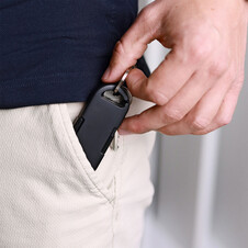 Sie sehen das Produktbild 06 von Vonmählen Evergreen Go kompakte Powerbank, 1.000 mAh, schwarz Vonmählen Evergreen Go kompakte Powerbank, 1.000 mAh, schwarz