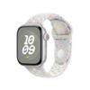 Sie sehen das Produktbild 04 von Apple Watch 42mm Nike Sportarmband, pure platinum - M/L Apple Watch 42mm Nike Sportarmband, pure platinum - M/L