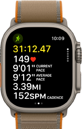 Apple Watch Ultra 4, Titangehäuse, Farbe Natur, fortschrittliche Trainingsdaten für Outdoor-Laufen, rechte Seitenansicht, Digital Crown, erhöhte Seitentaste, Trail Loop Armband, Farbe Sand